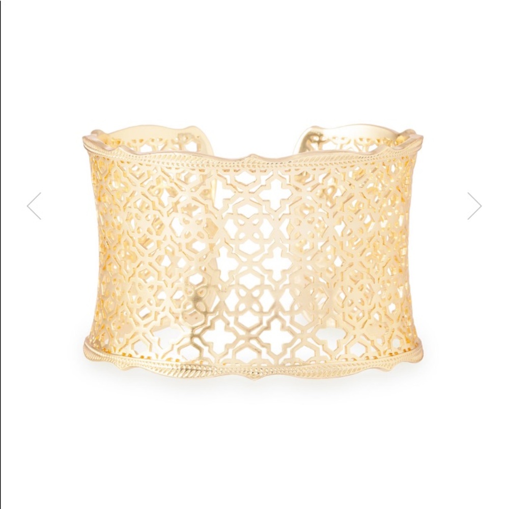Candice Gold Cuff Bracelet in Gold Filigree Mix